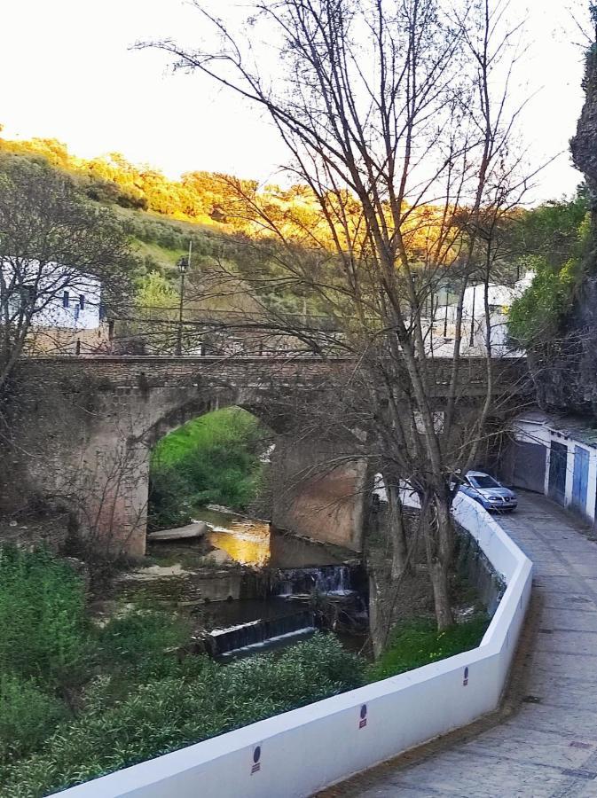 הוילה Setenil De Las Bodegas Casa Cueva La Tosca מראה חיצוני תמונה